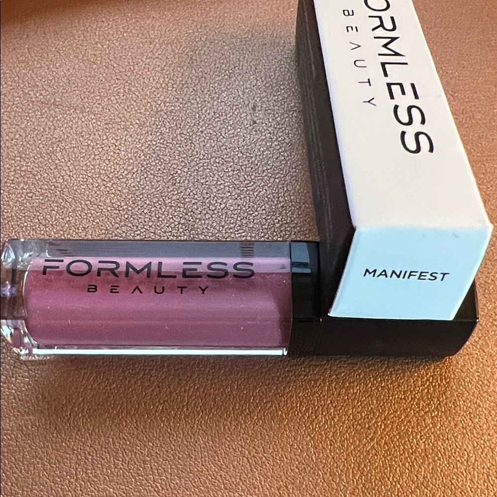 👄Formless Beauty by Jenny McCarthy Nude Collection Manifest Lip Gloss ::NIB:: - Picture 3 of 6